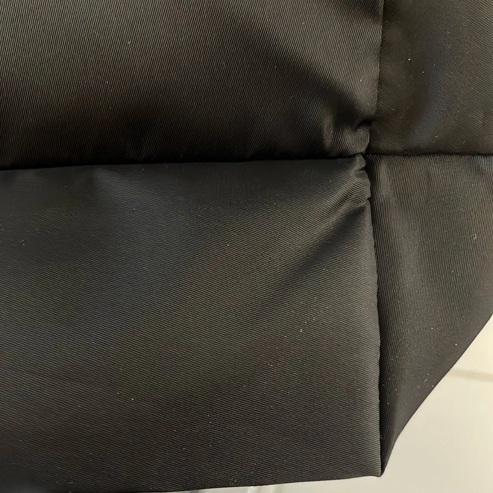 HENRI BENDEL NWOT BLACK NYLON LARGE ZIPPERED TOTE BAG - Picture 4 of 11
